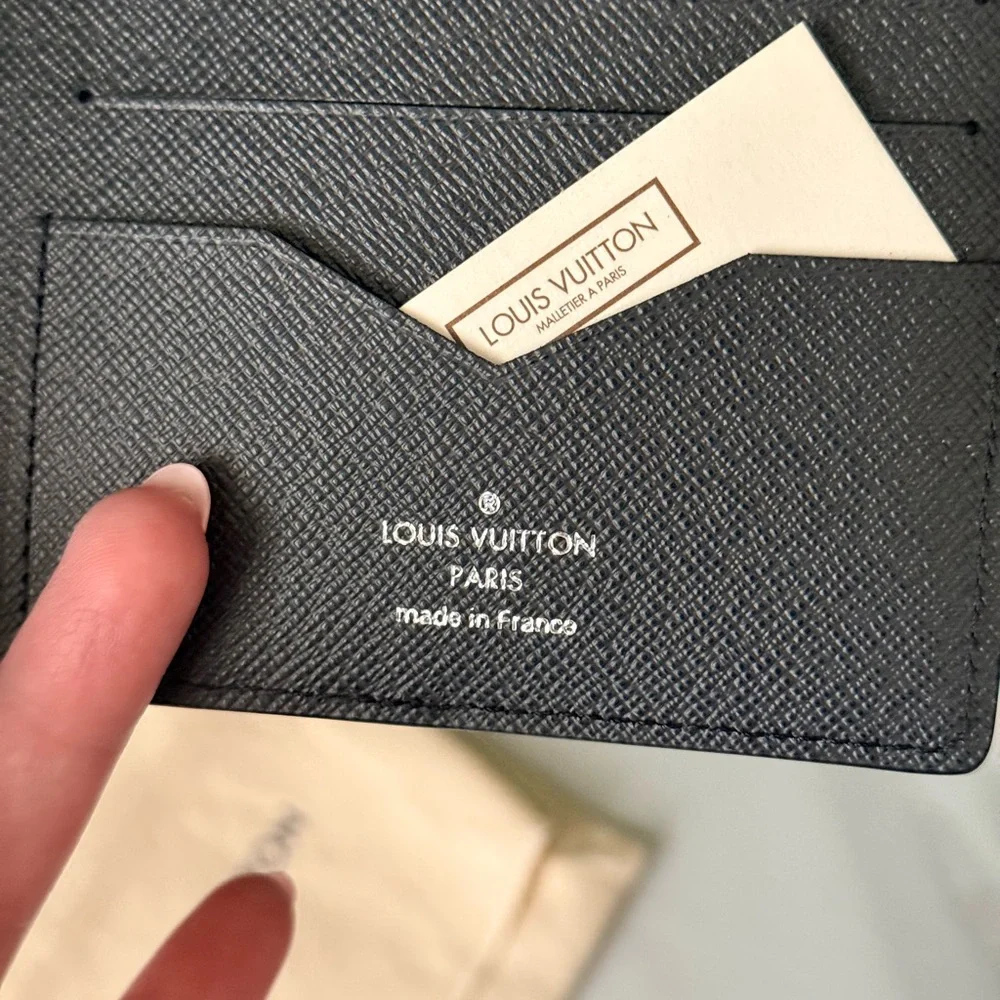 Louis Vuitton Men’s Bi-Fold Money Clip Wallet in Black and Blue Authentic - Picture 5 of 7
